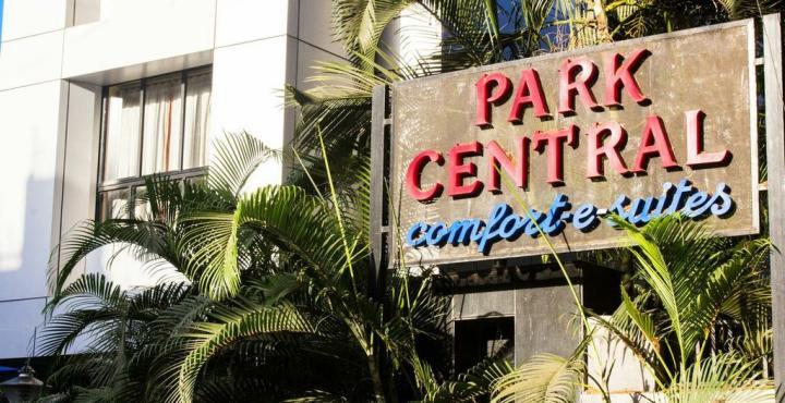 Hotel Park Central Koregaon Park Pune Exterior foto