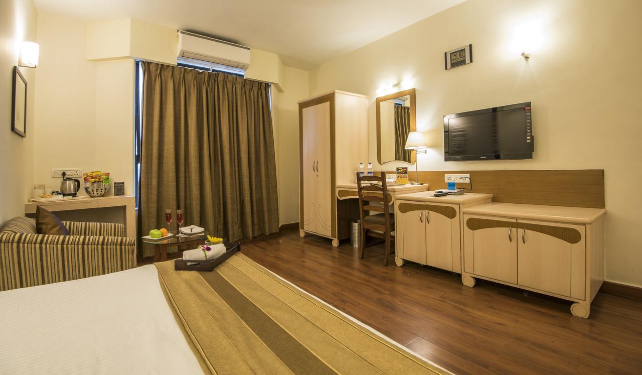 Hotel Park Central Koregaon Park Pune Exterior foto