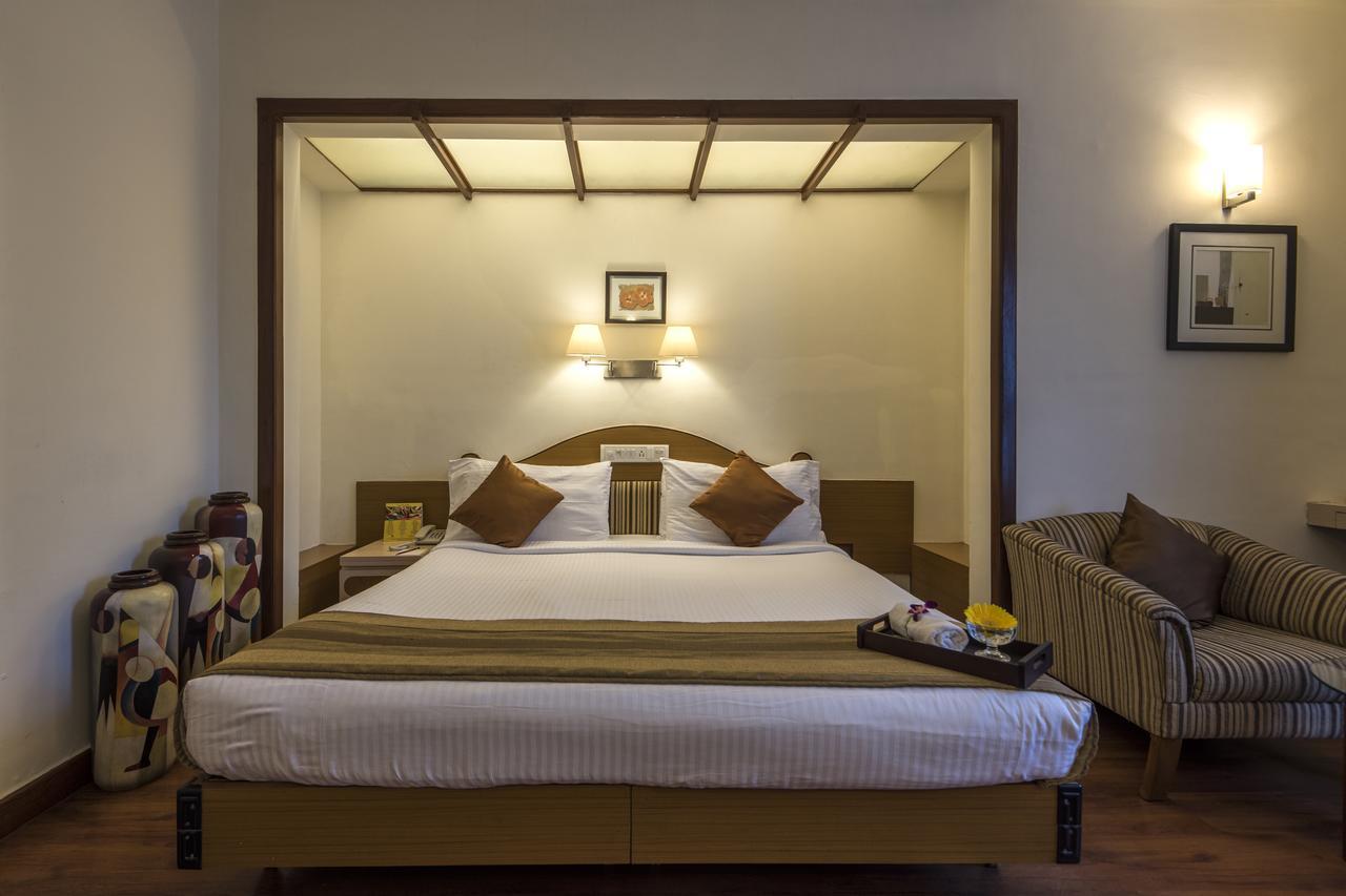 Hotel Park Central Koregaon Park Pune Exterior foto