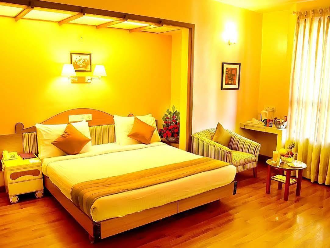 Hotel Park Central Koregaon Park Pune Exterior foto
